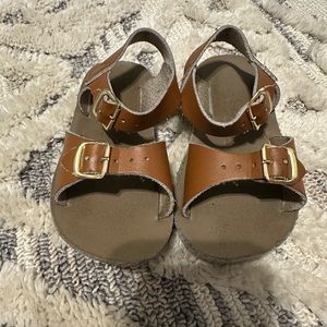 Brown SunSan surfer sandals size 8